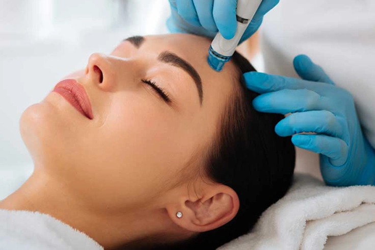 HydraFacial deeply cleanses, exfoliates, hydrates & protects skin, leaving it smooth, clear & glowing.