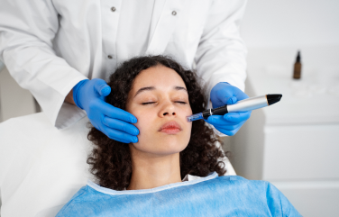 The Aqua Jet facial exfoliates the top layer of the skin, removing dead cells texture and tone.