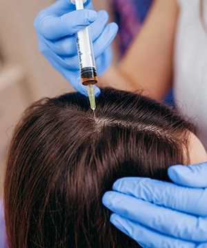 TriCell PRP thickens mid-scalp hair, increasing volume and covering thinning crown spots.
