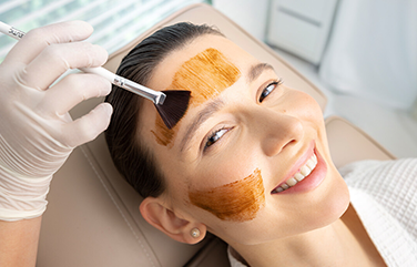 Cosmelan pigmentation care in Tharamani that helps reduce dark spots and uneven tone with professional skin support